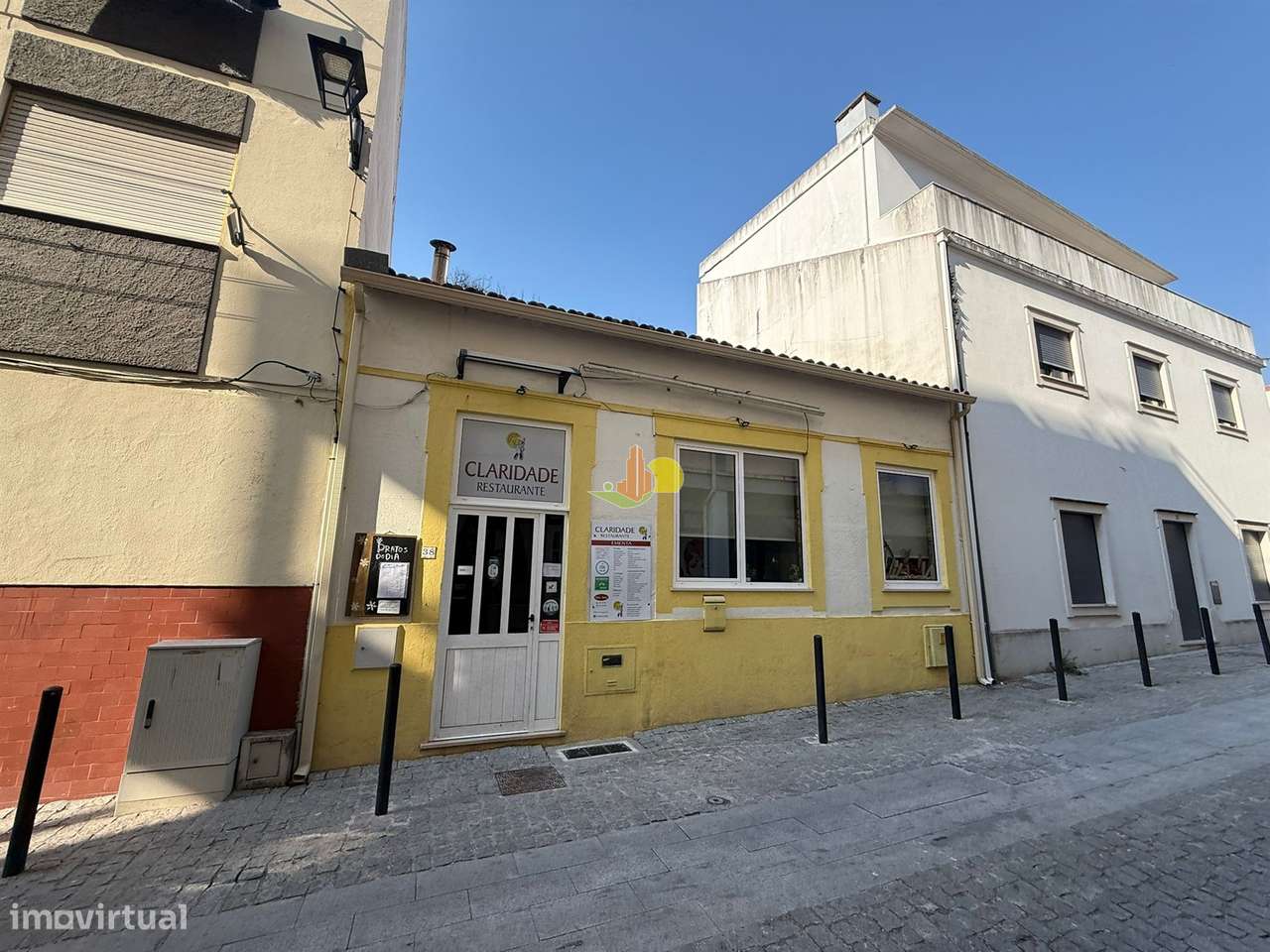 Restaurante a funcionar - Grande imagem: 2/25