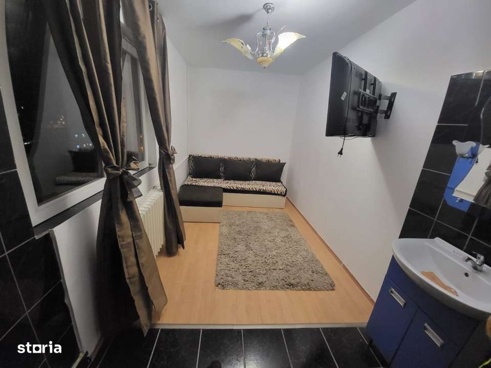 Camera de camin, zona Valea Rosie - Imagine principală: 1/4