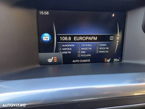 Volvo V60 D6 Plug-In-Hybrid AWD Geartronic Momentum - 29