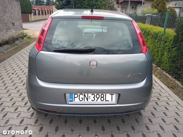 Fiat Grande Punto Gr Actual 1.2 8V Fresh - 12