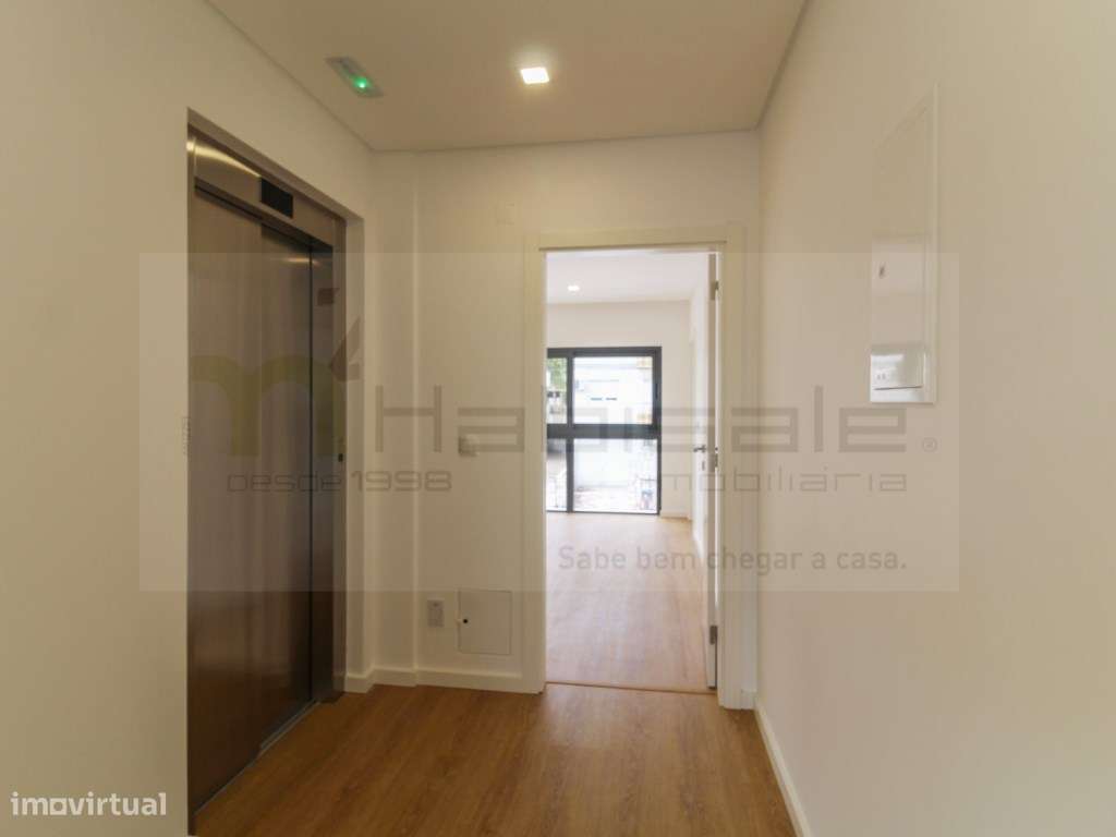 Moradia de Luxo com elevador, piscina e vista panorâmica, em Loures-19