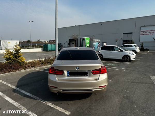 BMW Seria 3 320d xDrive DPF Touring Aut. Edition Sport - 15