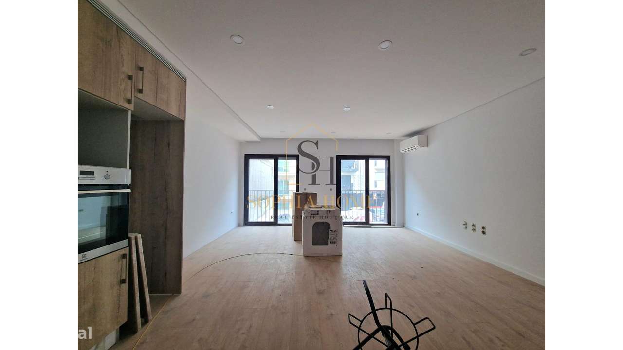 Apartamento T1 Novo - Metro St. Ovídeo-9