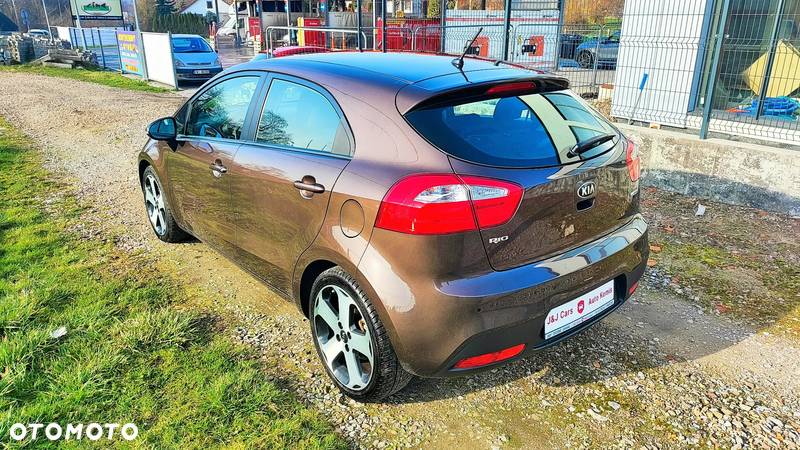 Kia Rio 1.2 Business Line - 14