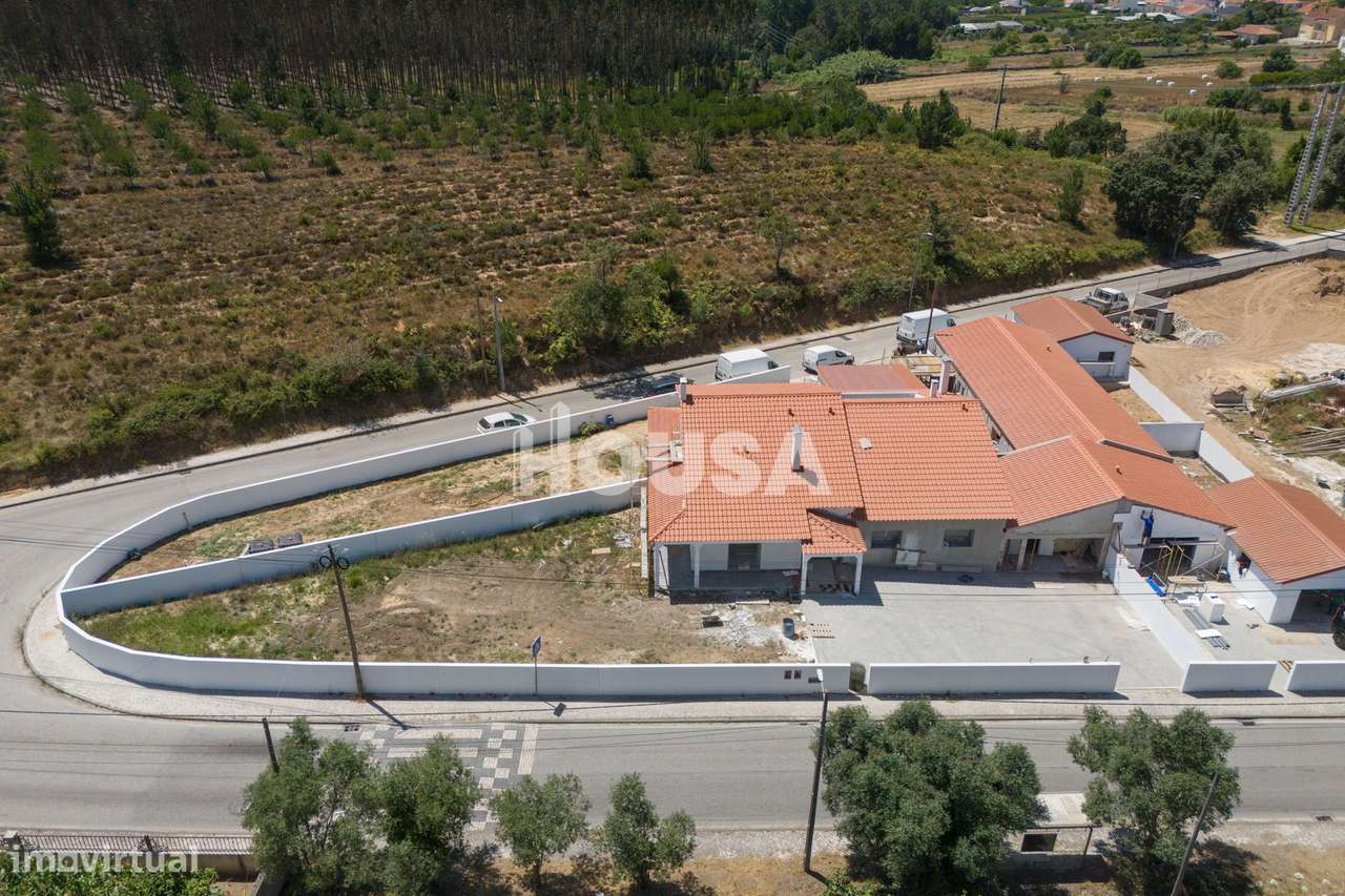 Moradia T3 Térrea Geminada – NOVA-8