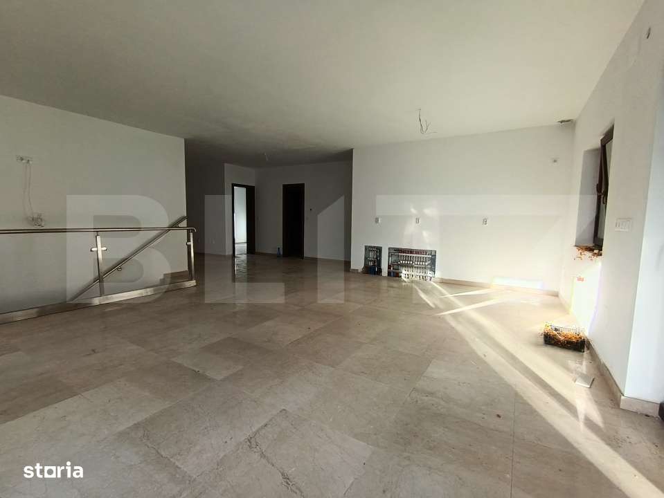 Casa cu 4 camere, 240 mp, teren 800 mp, zona Central - Imagine principală: 5/13