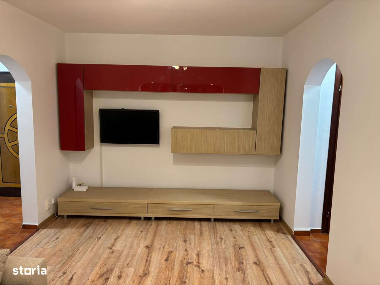 AP. 2 CAMERE PIATA SUDULUI, LOC PARCARE, BUCATARIE INCHISA, MODERN - Imagine principală: 3/8