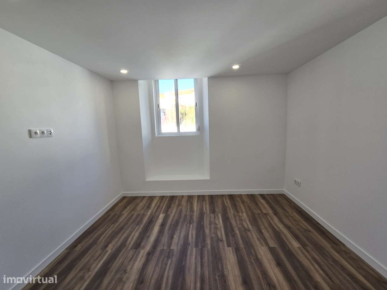 Fantástica Moradia T2 Totalmente Renovada na Zona Histórica de Palmela-21