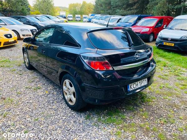 Opel Astra III GTC 1.4 111 - 3