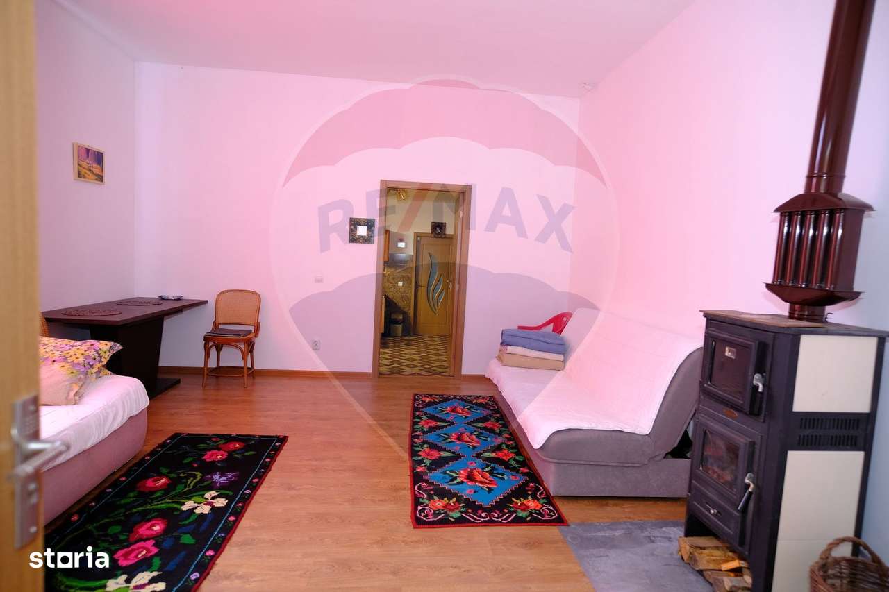 Casa renovata, mobilata si utilata, livada, Lita!-9