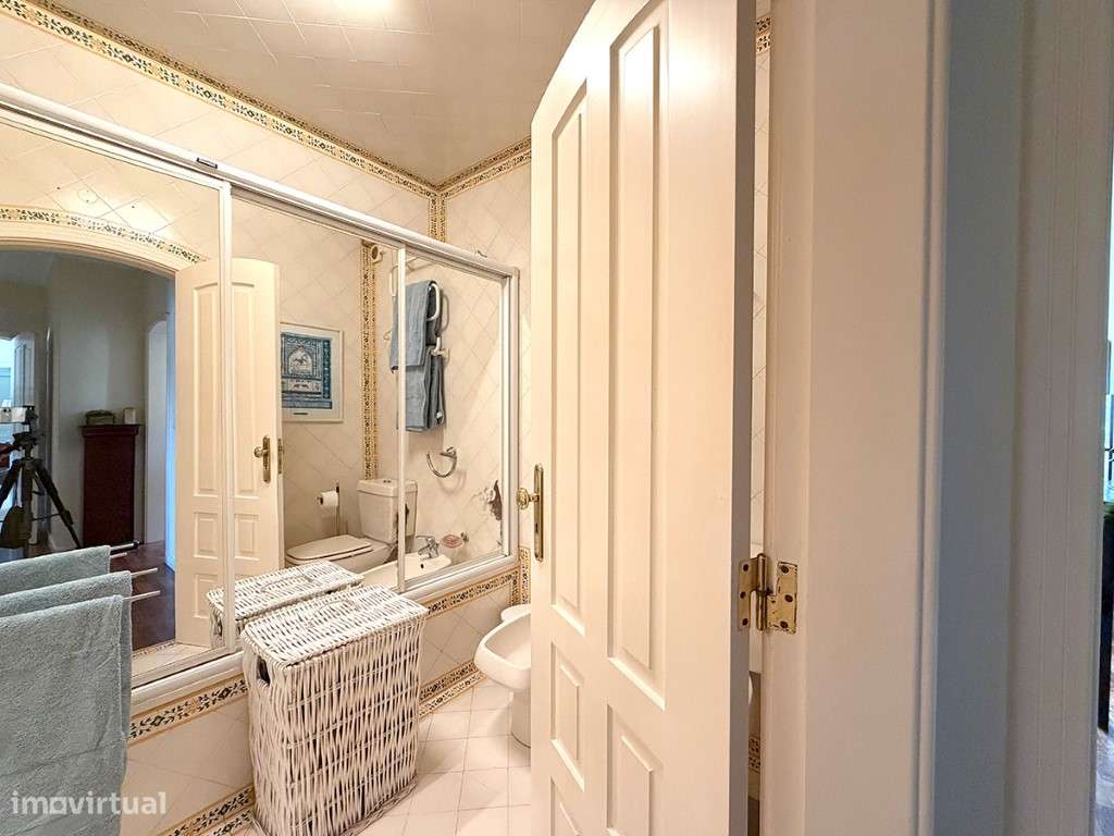 Apartamento T3 com garagem e piscina a venda em Cascais-17