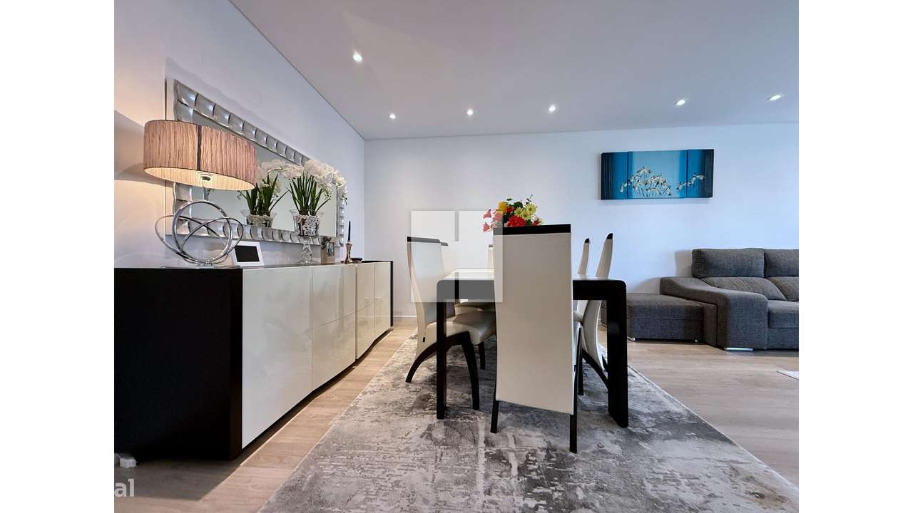 Luxuoso T-3 na Qtª Santa Maria-7