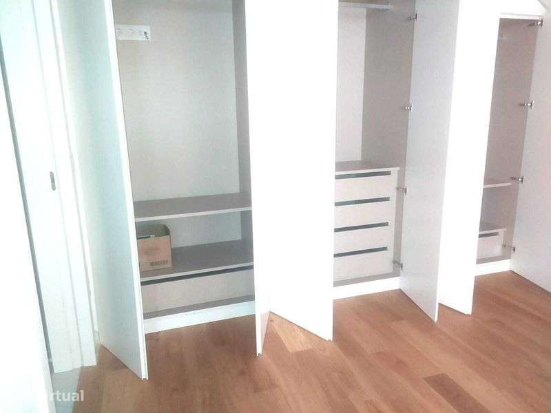 T0 Studio Espinho junto à estação de comboio - Grande imagem: 5/7