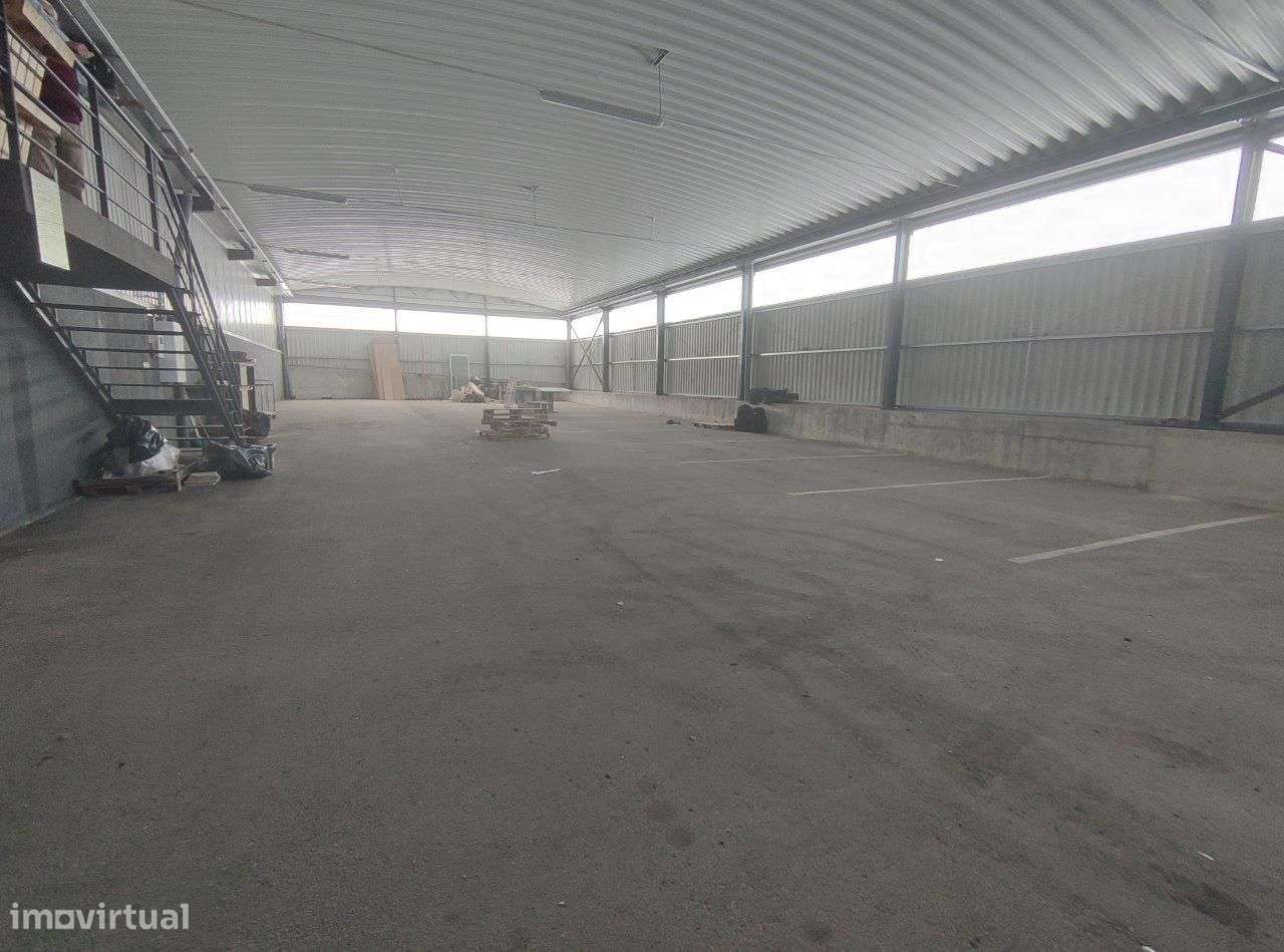 Armazém/fábrica com licenciamento industrial em Castelo de Paiva-27