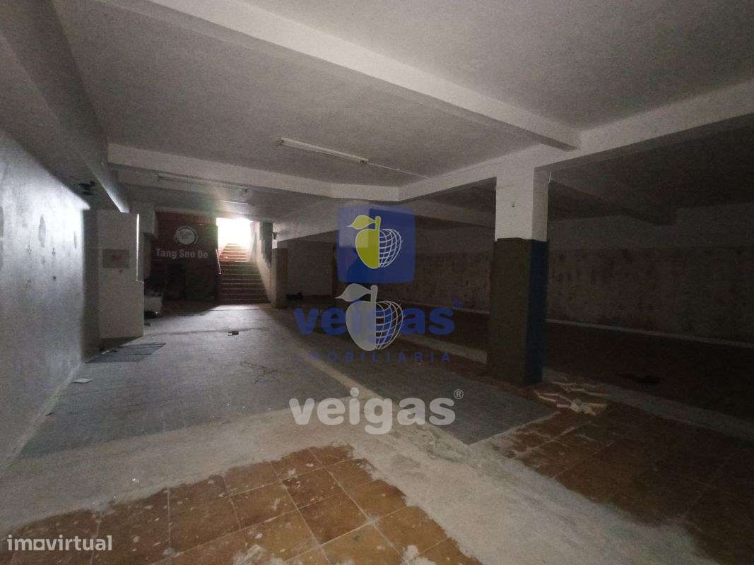 Loja Caldas da Rainha - Santo Onofre - Grande imagem: 4/17