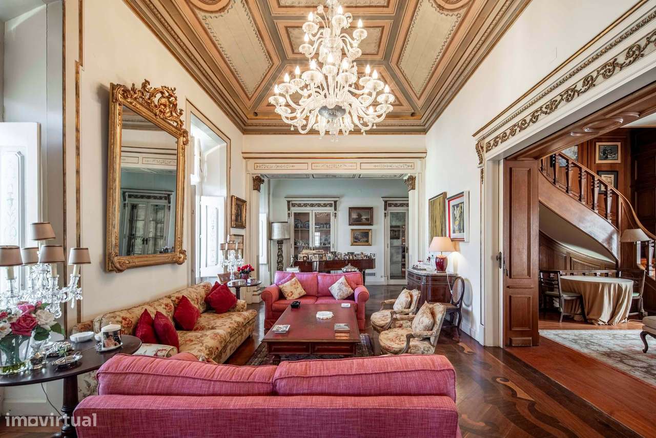 Palacete em excelente estado de conservação, Lisboa-18