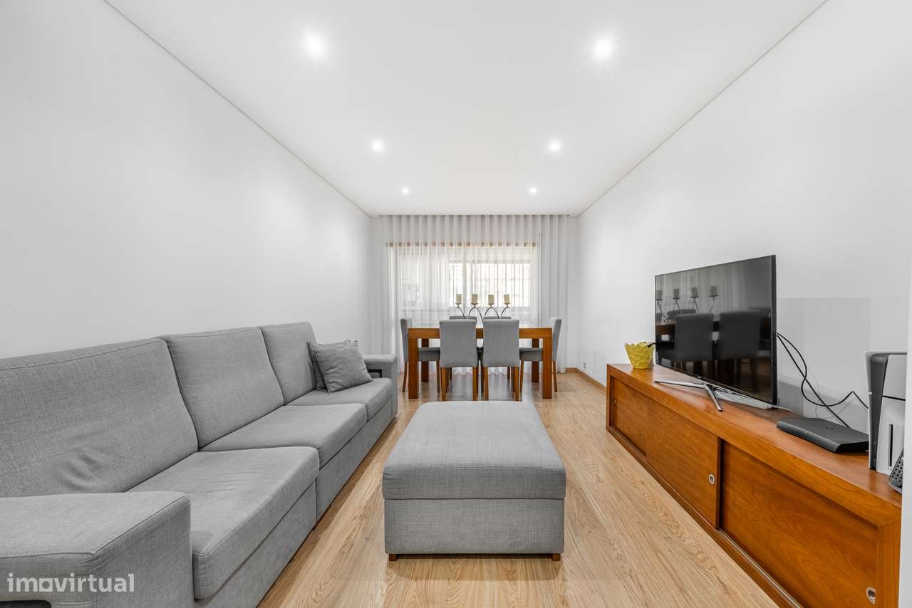 Apartamento T3 renovado no centro de Braga-7