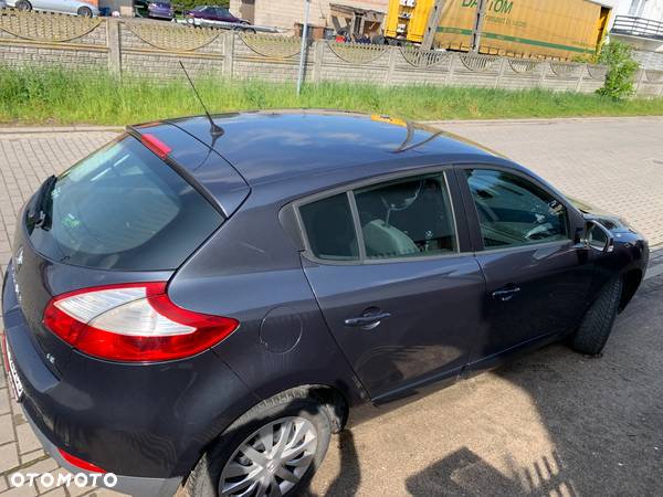 Renault Megane 1.5 dCi Business - 10