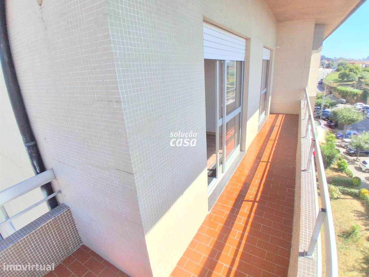 Apartamento T3 com Lugar de Garagem, localizado em Fânzeres!-13