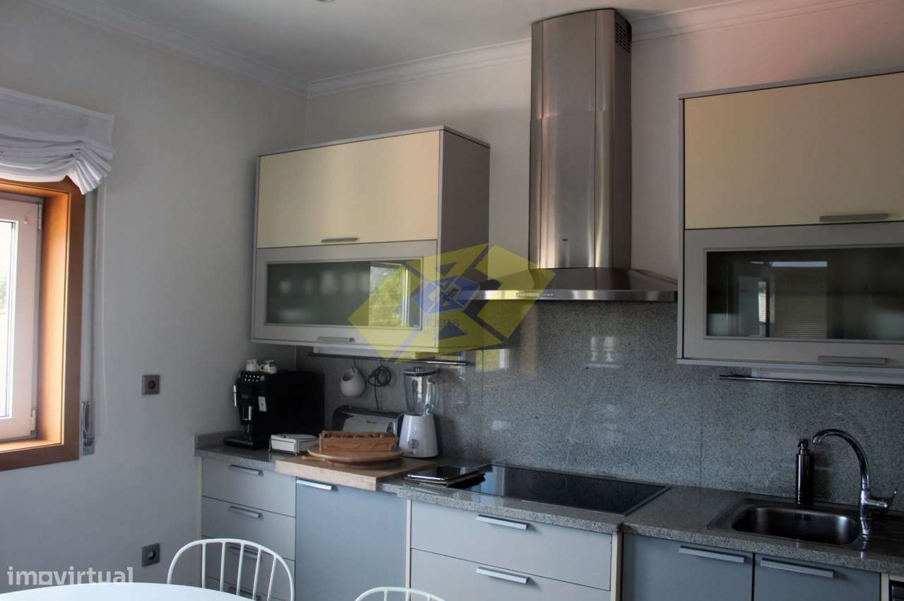 Andar Moradia T3 DUPLEX em Felgueiras-14
