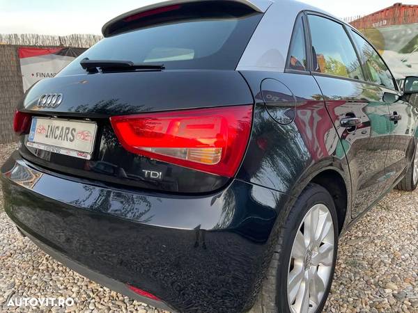 Audi A1 Sportback 1.6 TDI Stronic Ambition - 28