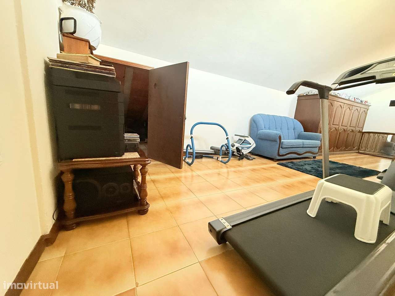 Moradia T3 | Terraço | Box 4 Carros | Varanda | Jovim | Exclusivo-37