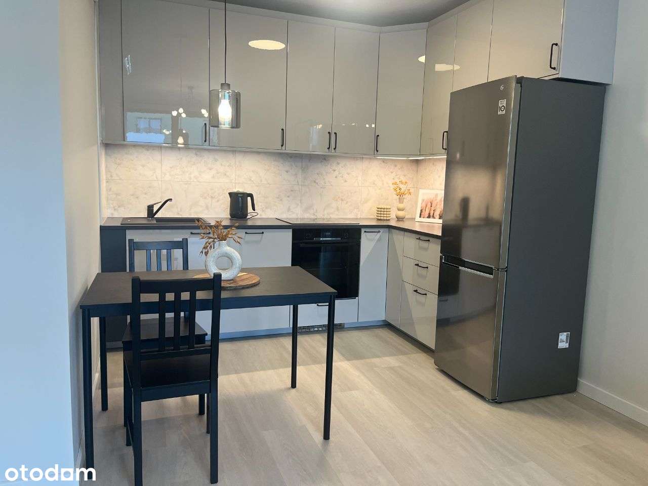 Nowoczesne 2 pokojowe mieszkanie z balkonem | Od lutego - Pełny obrazek: 1/8