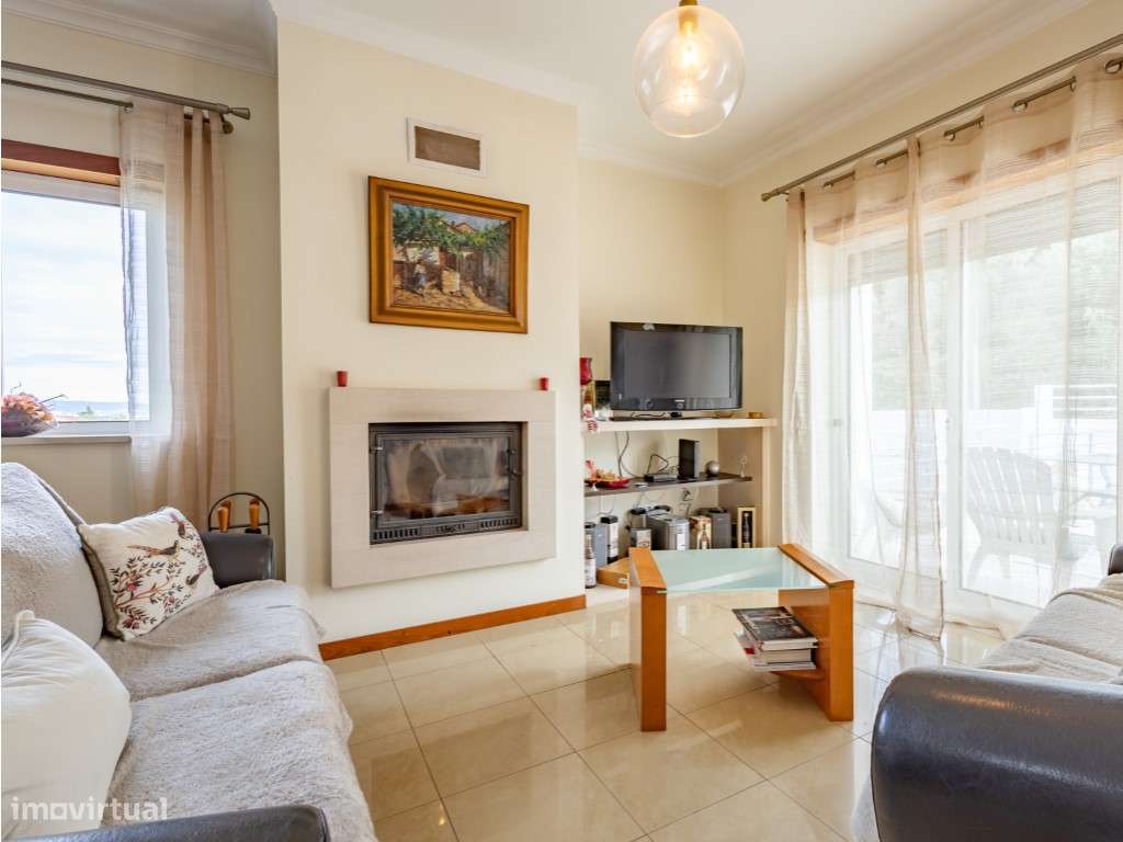 Moradia T3+1 com Piscina e elevador a 15 minutos de Coimbra - Grande imagem: 3/28