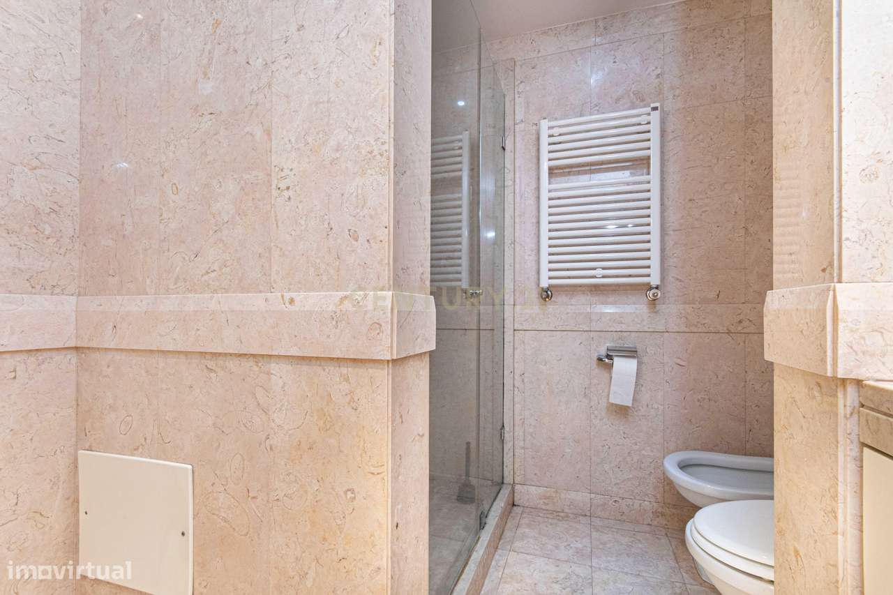 Apartamento T6 Único com Varandas Envolventes | Parque das Nações-24