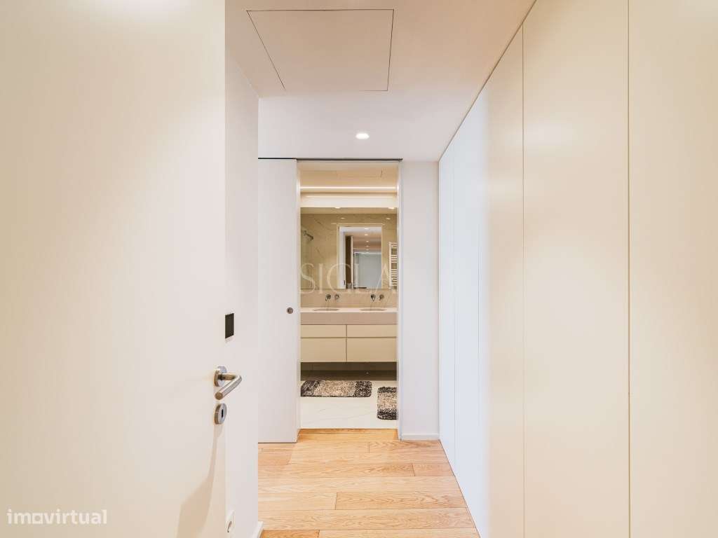 Penthouse T3 com piscina no terraço - Primeira linha de Mar-23