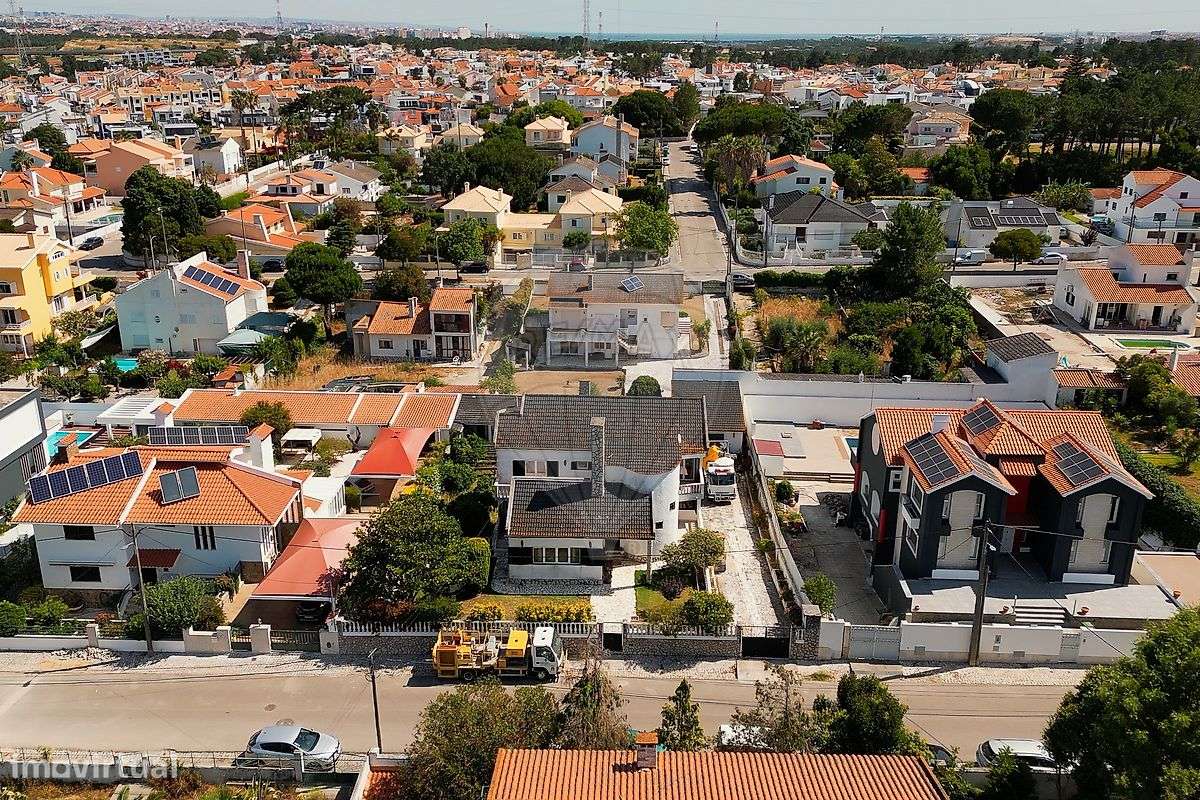 Moradia T7 para venda - Grande imagem: 2/29