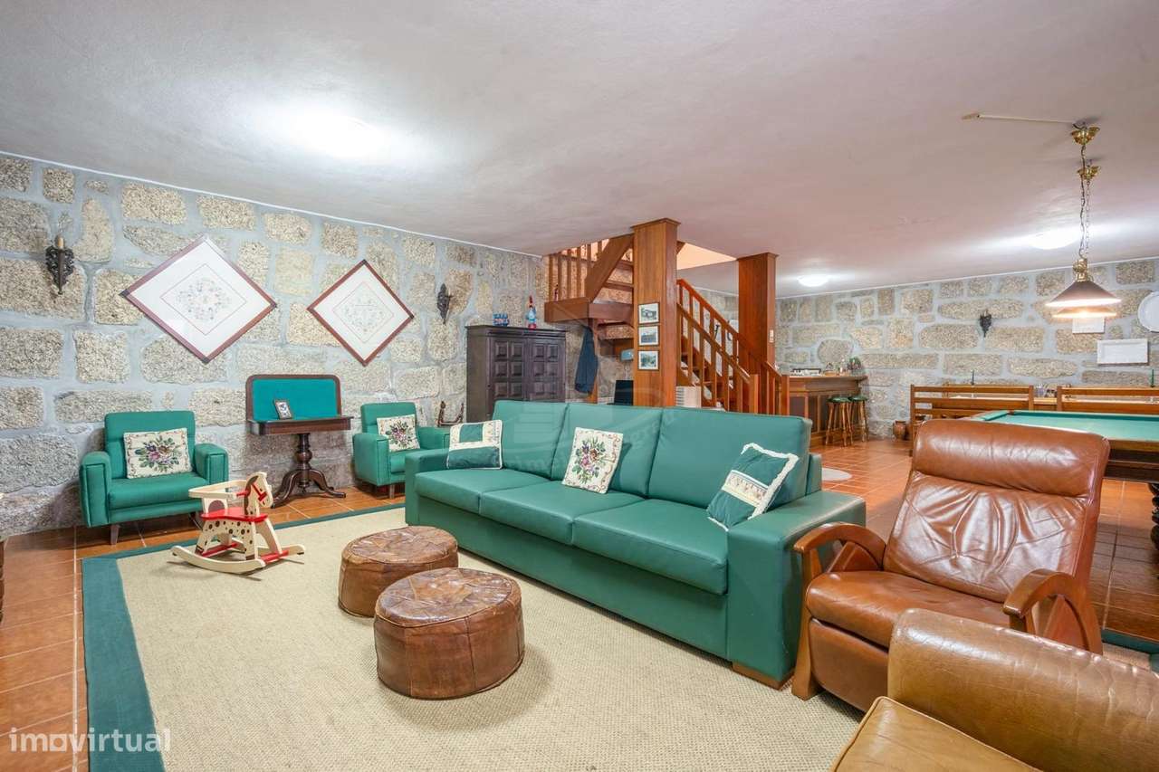 Quinta com Vinha Produtiva e Potencial Turístico junto ao Gerês-35