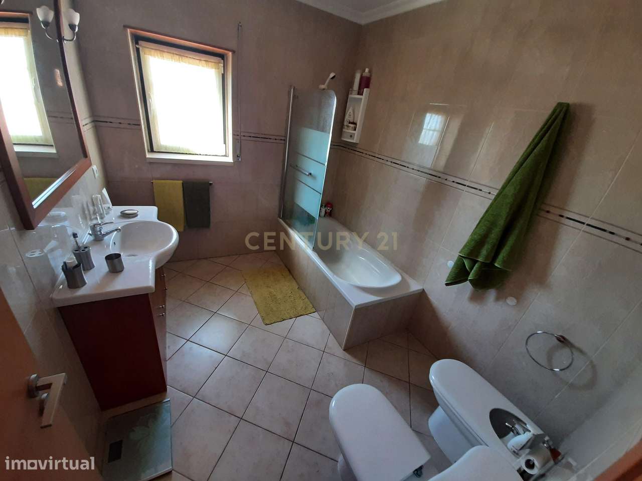 Moradia  T3 na  Lourinhã com Piscina  Garagem e Churrasqueira-41