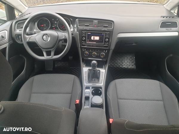 Volkswagen Golf 1.6 TDI Trendline - 21