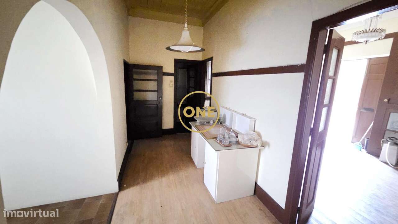 Moradia T2 para Restauro na Trofa - Grande imagem: 4/24