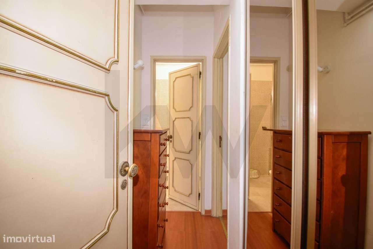 Apartamento T4, para Venda, com Varanda – LUMIAR - Pronto a Habitar - Grande imagem: 5/25