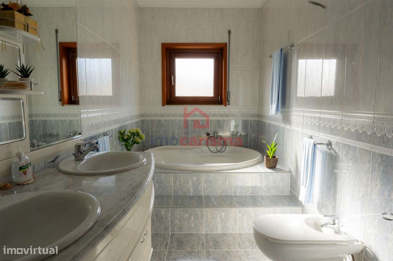 Moradia T4 em Guardizela, Guimarães-44