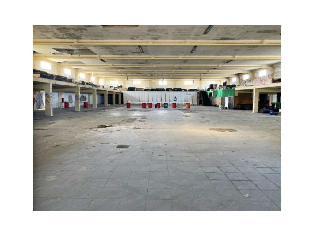 Unidade industrial com 11600m2 de terreno - Grande imagem: 4/10