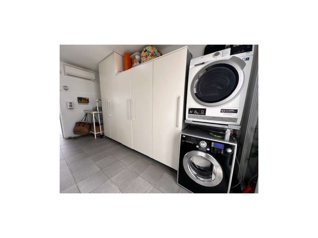 Moradia independente T4+1 em Murches com piscina, Cascais-16