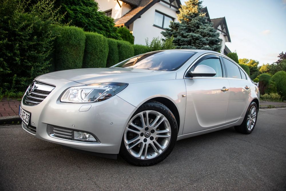 Opel Insignia A (2008-2017) 2.0 Turbo 4x4 Automatik Innovation 2011