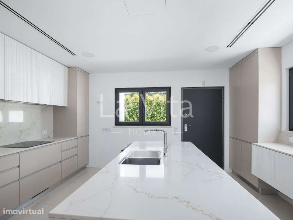 Moradia Nova T5 (5 suites) em Birre, Cascais.-13