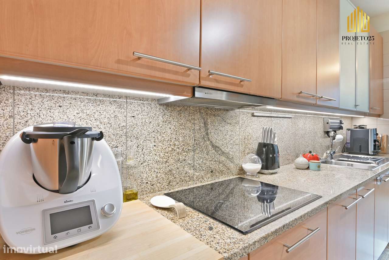 T2 Com Terraço Privativo em Condº Fechado com Piscina Coberta e Jardim-16