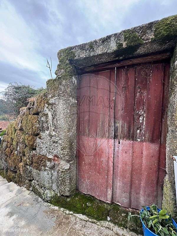 Moradia T2 para venda - Grande imagem: 2/16