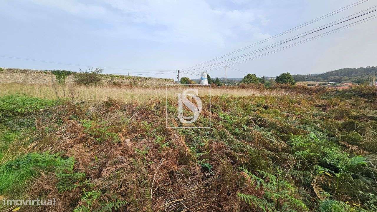 Terreno com 1161 m² para construção em Touguinhó - Grande imagem: 2/11