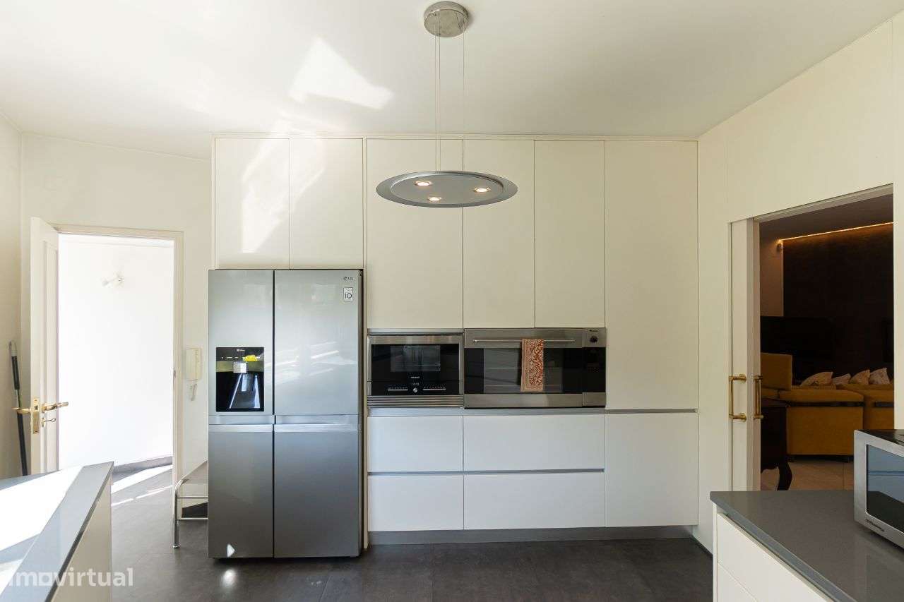 Moradia totalmente remodelada na melhor zona das Antas-17