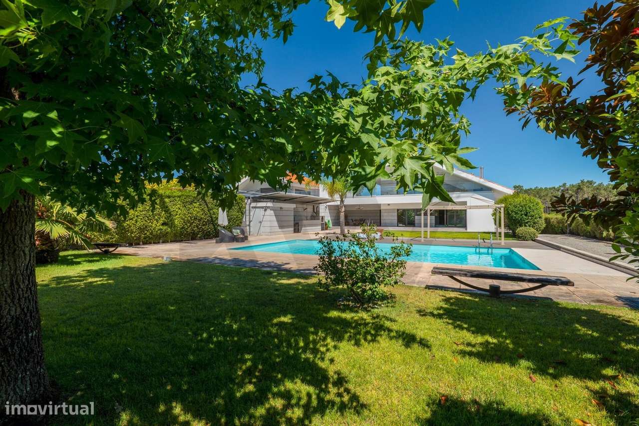 Moradia 322m2, 1.553m2 terreno, 8 assoalhadas, piscina, jardim, garage - Grande imagem: 3/60