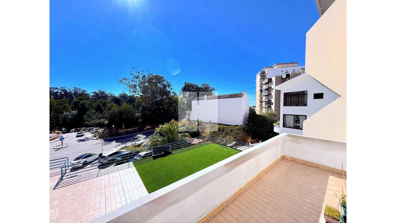 Apartamento T-2 c/ Garagem Buarcos-8