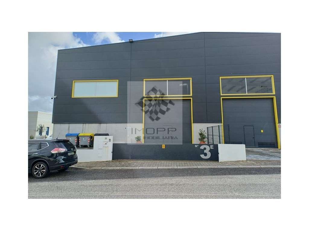 Excelente Armazém junto ao MARL - Grande imagem: 1/27