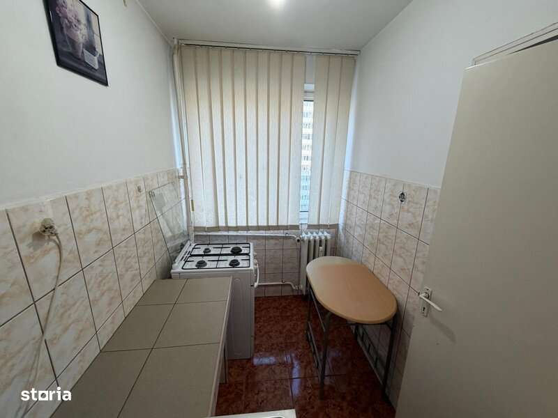 Dristor, 1 minut metrou-4