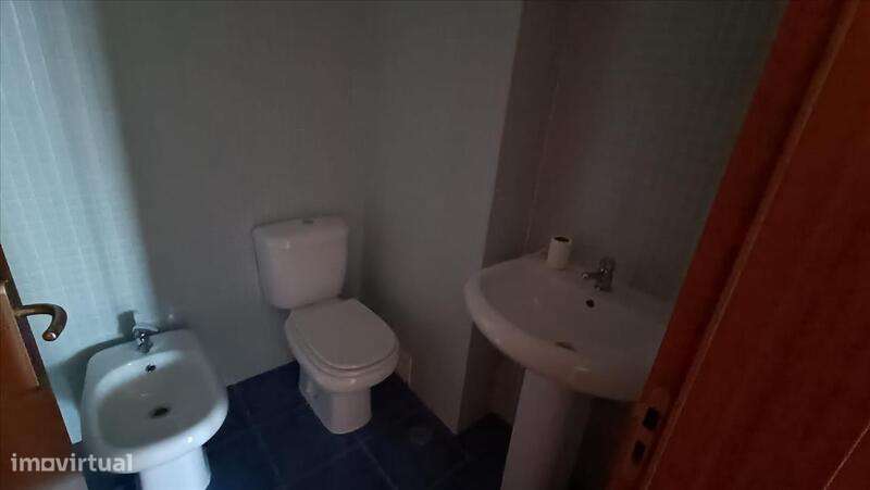 IMÓVEL ARRENDADO ATÉ FEVEREIRO 2026  Apartamento T3-15